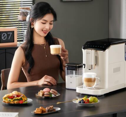 CASO卡梭全自动拿铁咖啡机：轻松制咖不费劲，懒人也能喝好咖 
