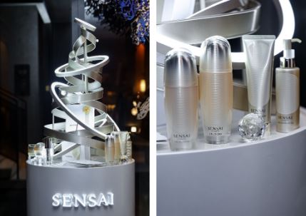 SENSAI˿�����Я�ֱ����������Ļ������Ƶ� �����ݻ���ױ����