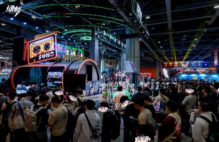 �����Σ�ʱ��֮������ҫ����ө�����չ����վ �ֳ����������������